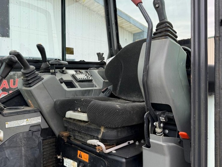 2022-bobcat-e50-image-25