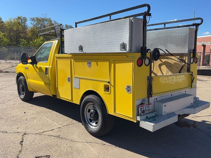 2005-ford-f350-image-4