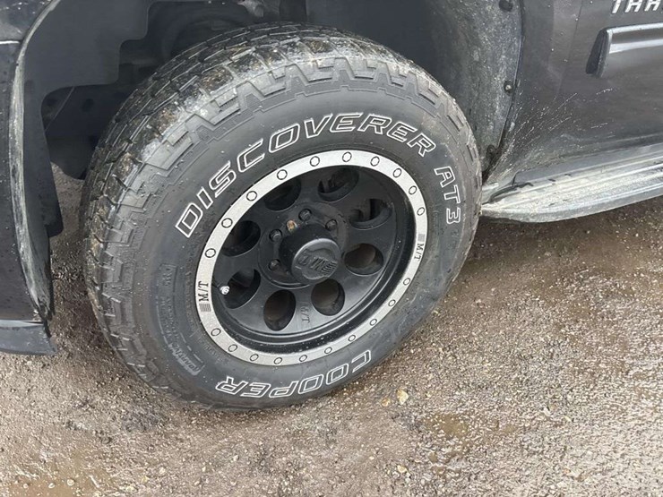 2011-chevrolet-tahoe-lt-image-8