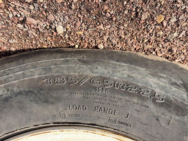 international-7400-image-49