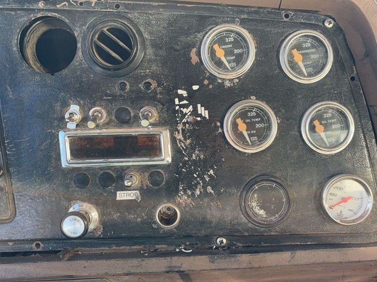 1995-ford-ltl9000-image-39