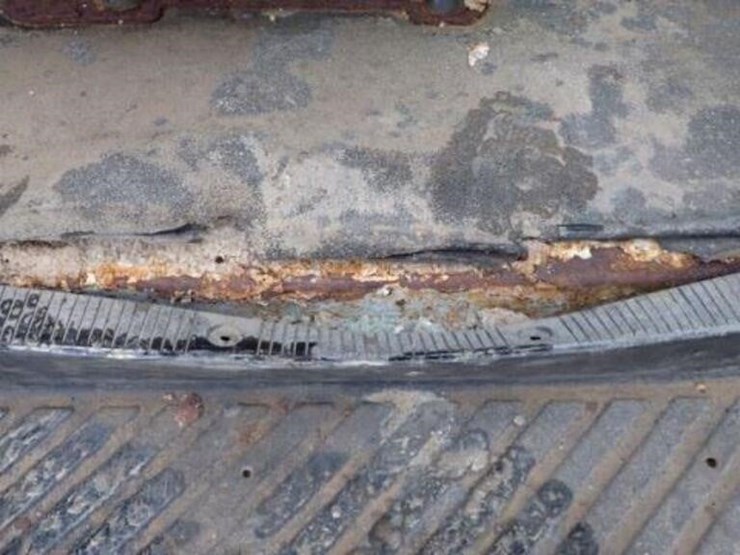 2010-ford-e350-xlt-image-51