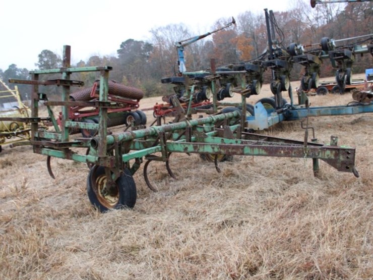 16'-s-tine-cultivators-1-flat-tire-image-2