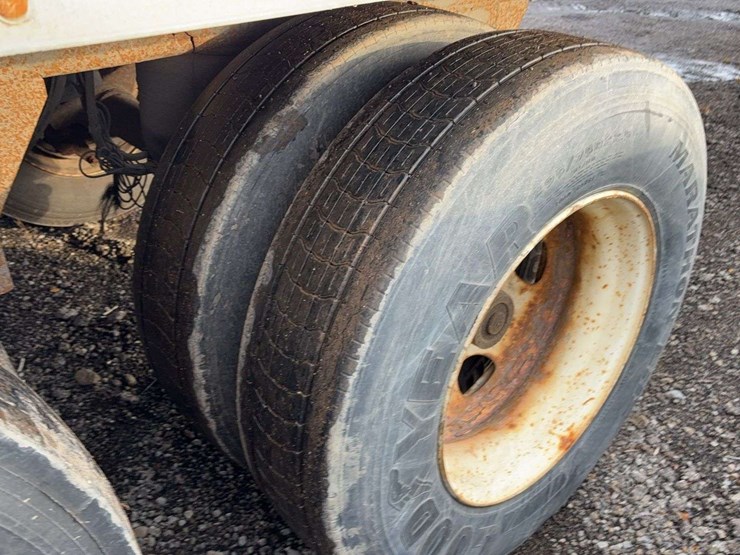 2002-utility-van-image-7