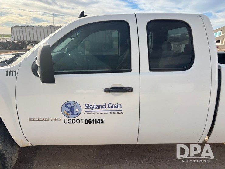 chevrolet-silverado-2500hd-image-25