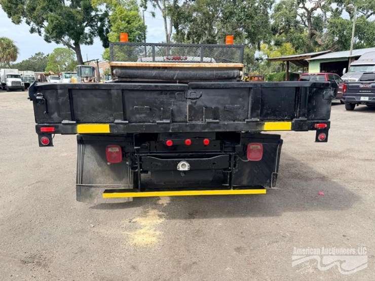 2009-chevrolet-silverado-3500-image-18