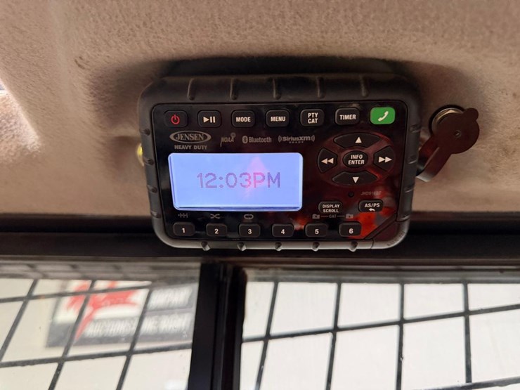 2022-case-tv450b-image-26