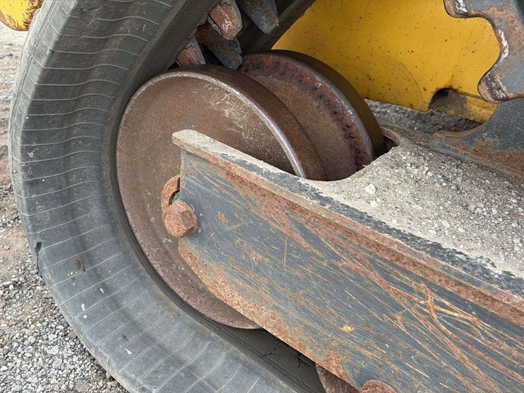 2022-new-holland-c362-image-16