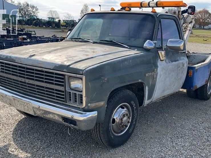 1982-chevrolet-c30-image-2