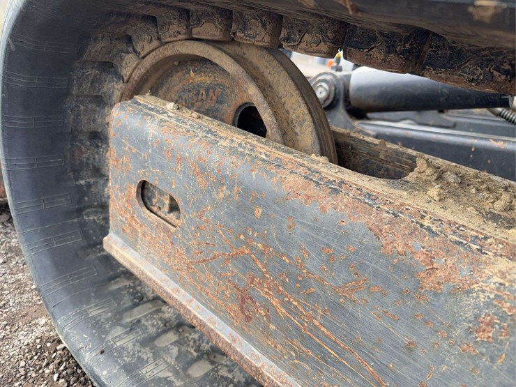 2016-bobcat-e85-image-13