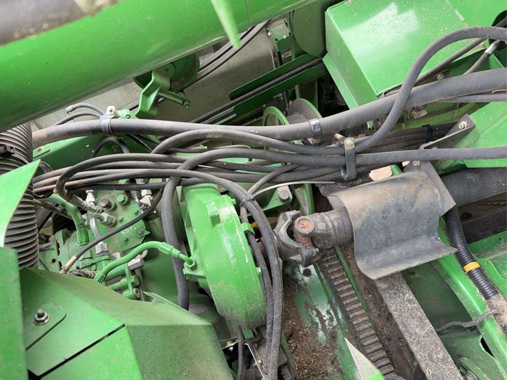 2013-john-deere-s670-image-31