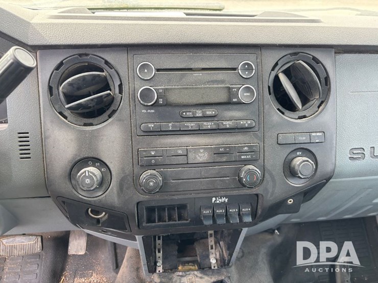 2011-ford-f550-image-62