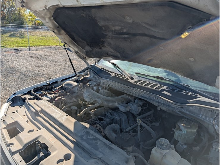 2017-ford-f550-image-13