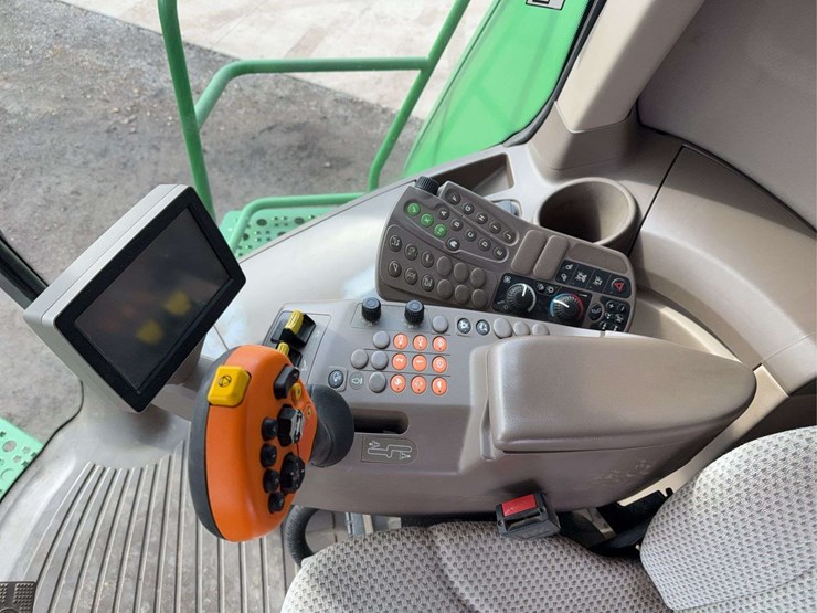 2013-john-deere-s670-image-97