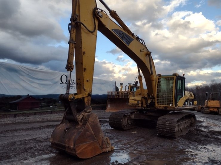 caterpillar-325d-image-51