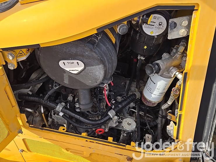 2018-komatsu-d61pxi-24-image-79