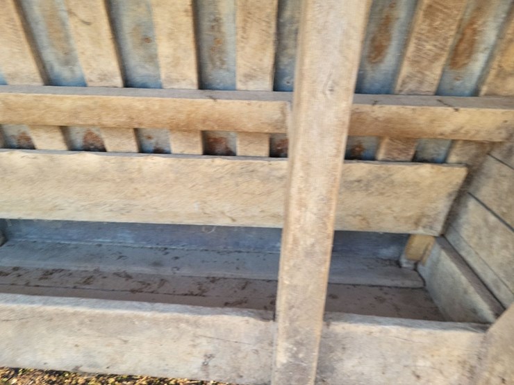 wood-cattle-feeder-w/skids-image-10