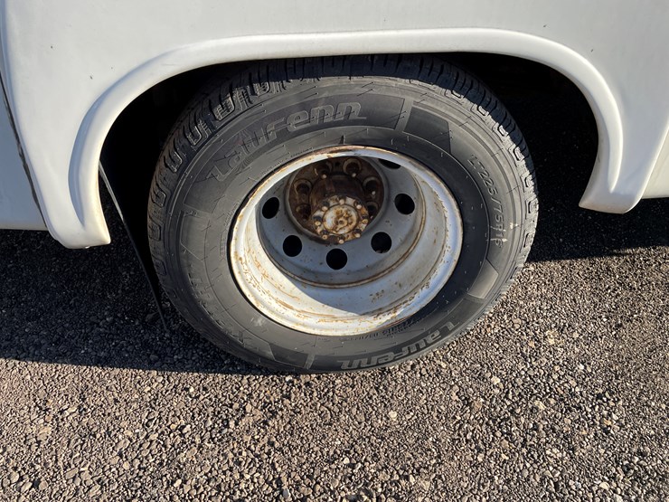 2001-ford-transit-image-13