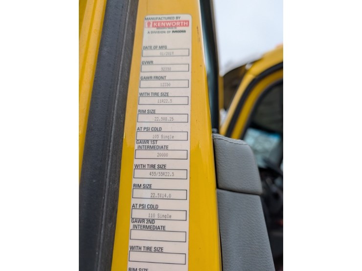 2020-kenworth-t880-image-29