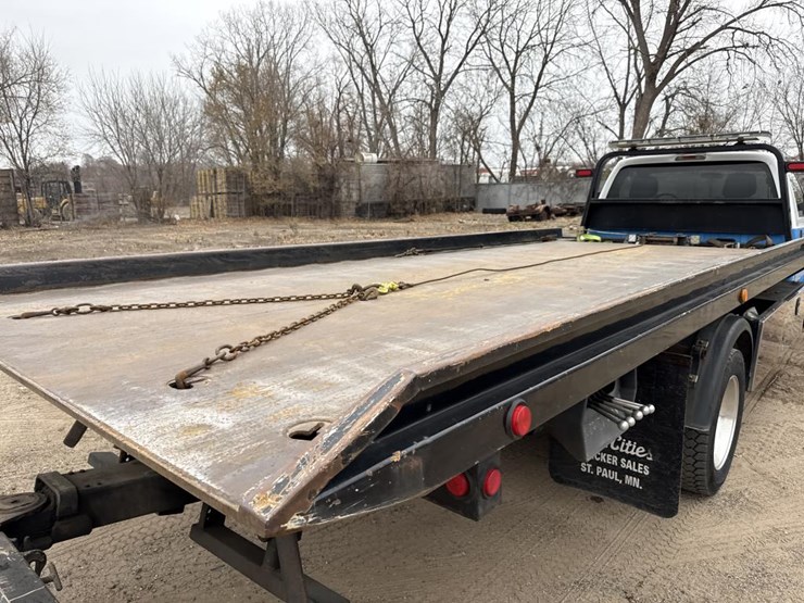 ford-f550-xlt-image-23