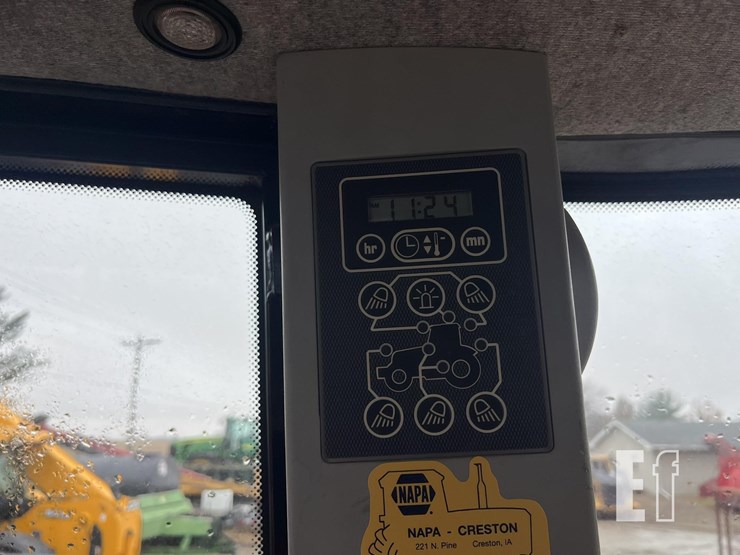 massey-ferguson-6475-image-39