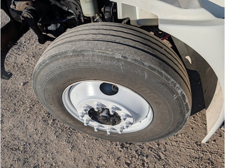 2016-international-durastar-4300-image-14