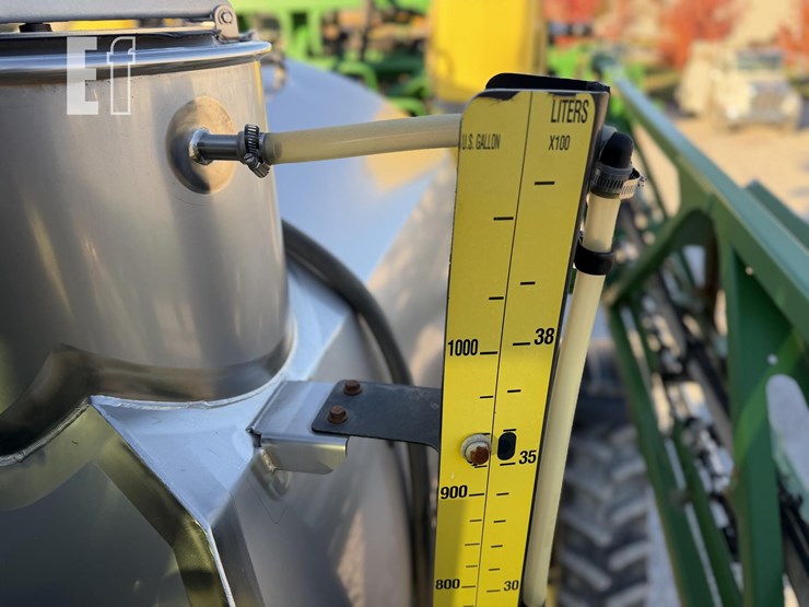 john-deere-r4038-image-28