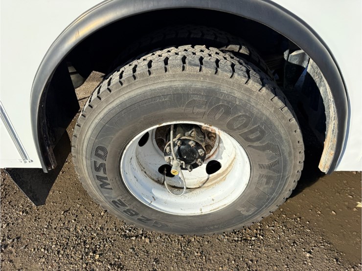 2015-kenworth-t270-image-24