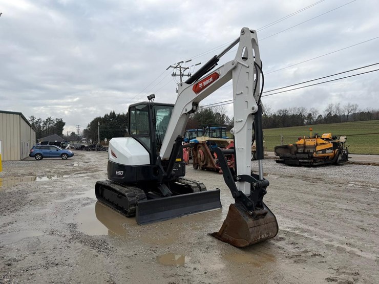 2022-bobcat-e50-image-7