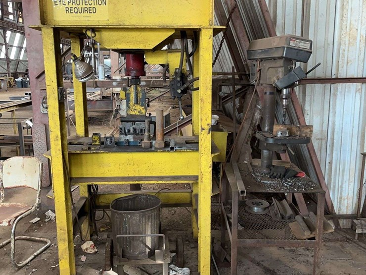 hydraulic-press-&-drill-press-on-stand-&-contents-image-1