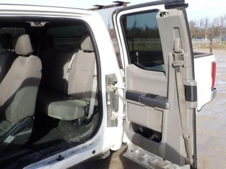 ford-f250-xlt-image-40