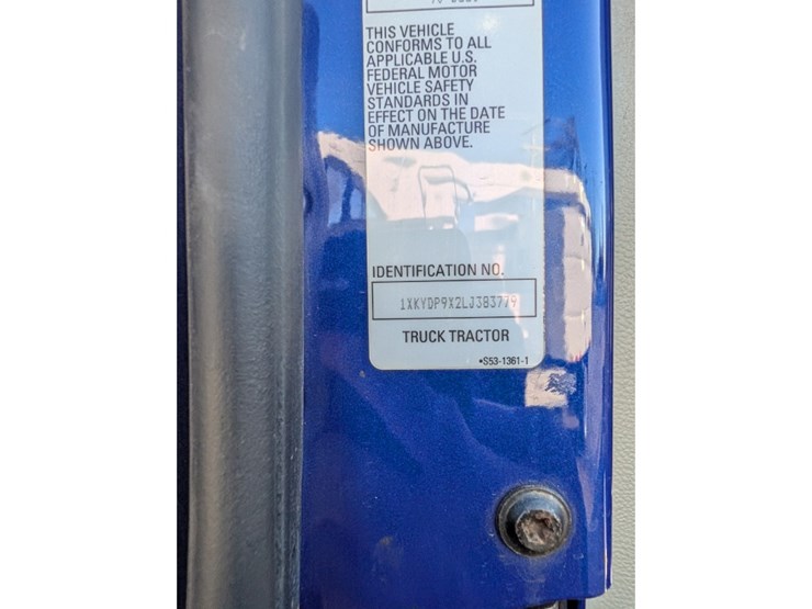 2020-kenworth-t680-image-33