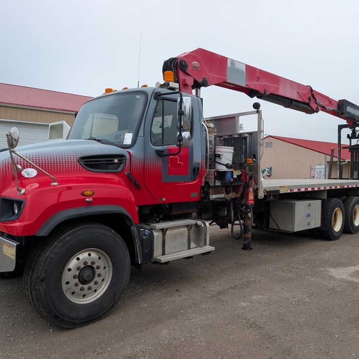 2015 FREIGHTLINER 114SD