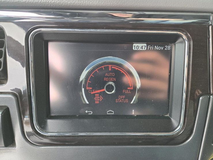 2017-peterbilt-579-image-77