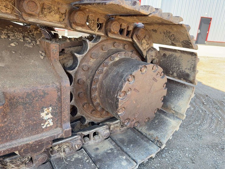 hitachi-225-excavator-image-6