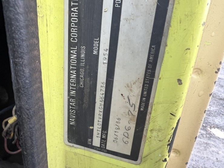 1986-international-1954-s/a-truck-tractor-image-22