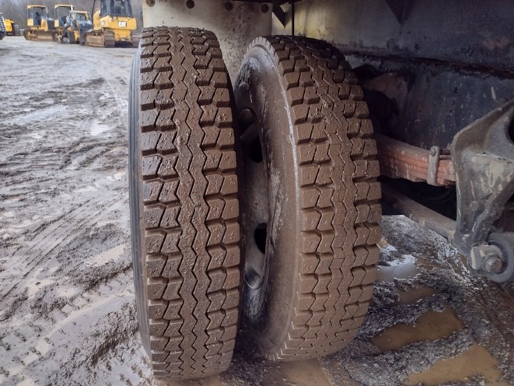 2005-ford-f650-image-22