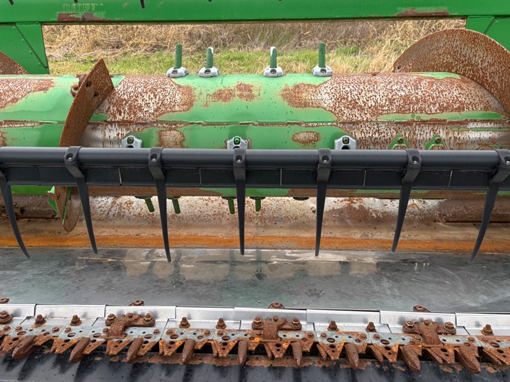 2011-john-deere-635f-image-6