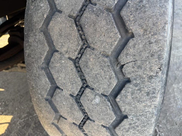 2002-vactor-2100-image-109