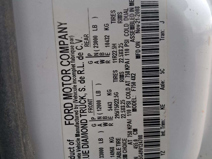 2009-ford-f750-image-32