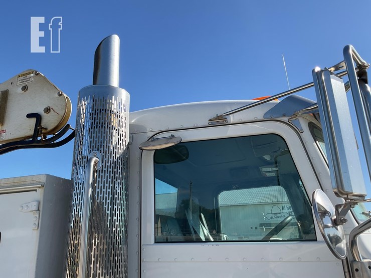 peterbilt-337-image-15