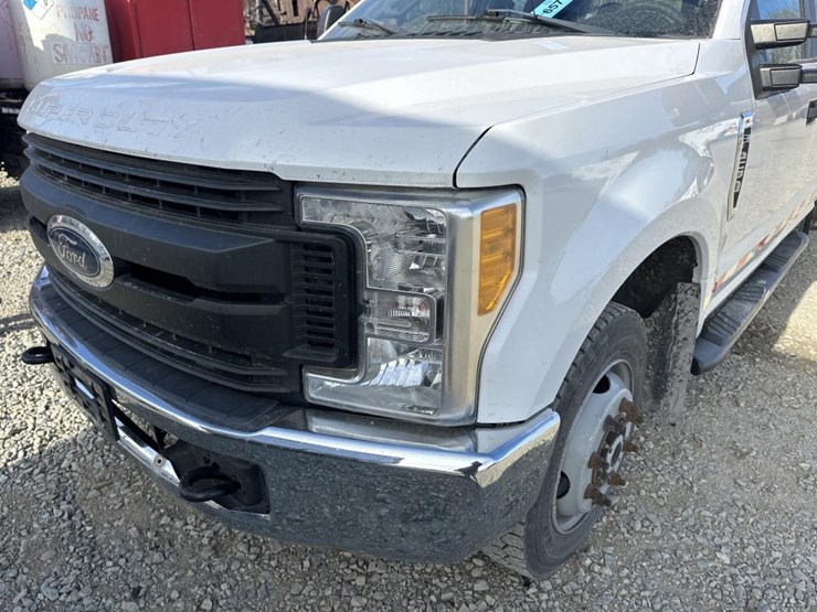 2017-ford-f250-image-9