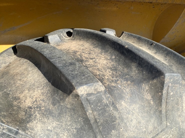 #1300-•-ag-gator-2004-injector-applicator-(colfax,-wi)-image-50