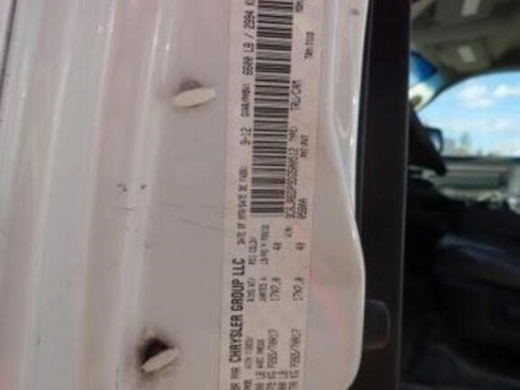 2013-dodge-ram-1500-image-9