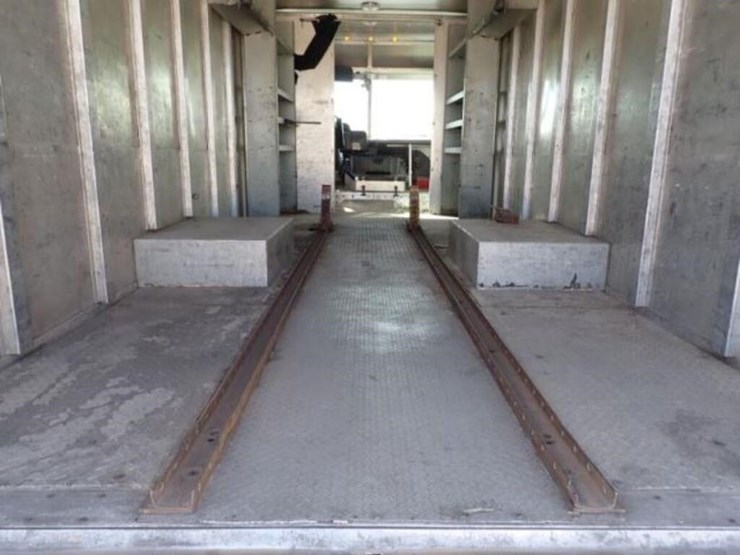 2012-freightliner-mt55-image-47