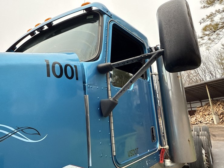 kenworth-t600-image-28