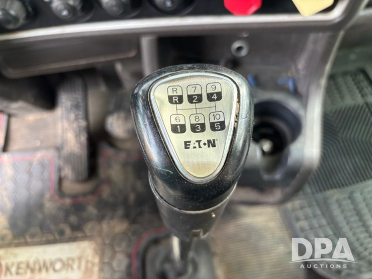 2014-kenworth-t660-image-76