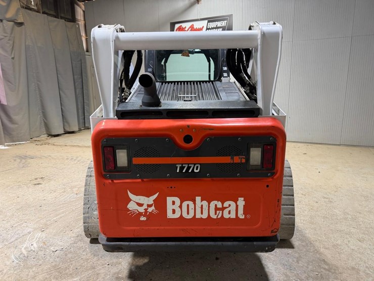 2019-bobcat-t770-image-4