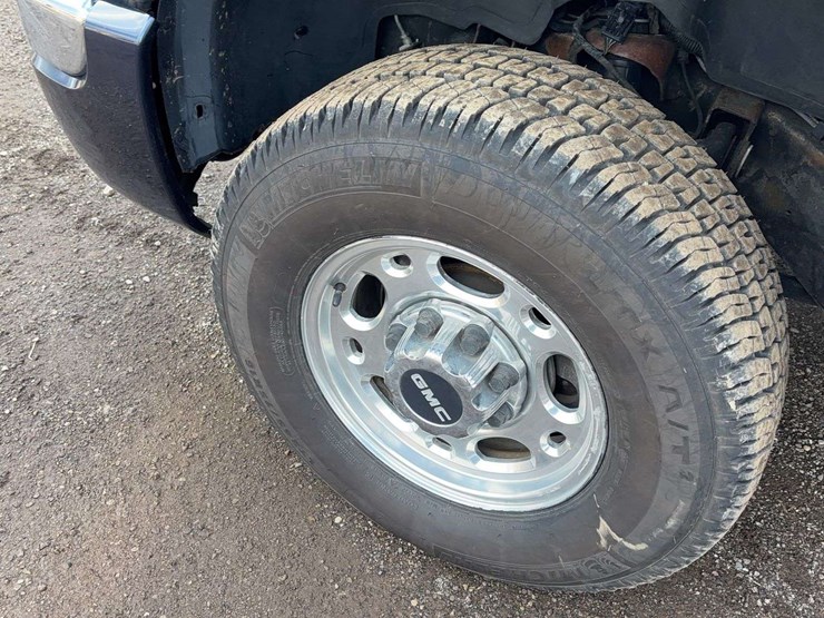 2006-gmc-2500-image-7