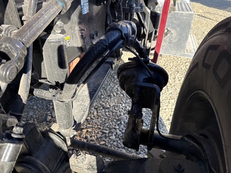 2012-peterbilt-389-image-22